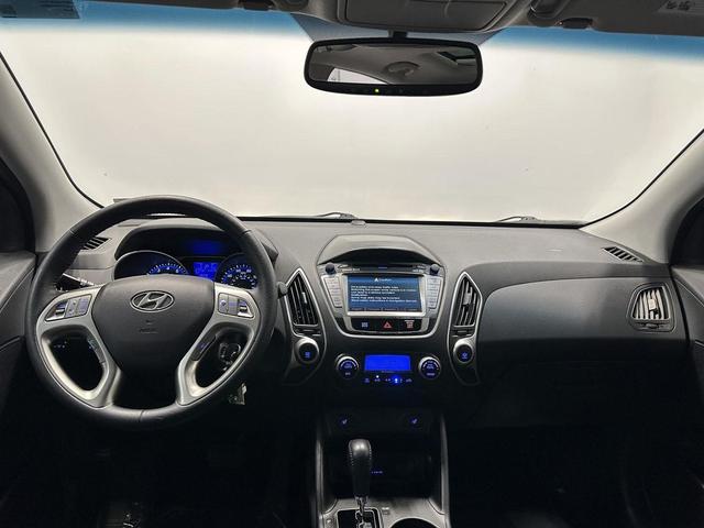 Photo of 2012 Diamond Silver Hyundai TUCSON
