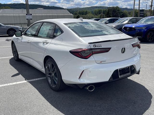 Photo of 2025 Platinum White Pearl Acura TLX