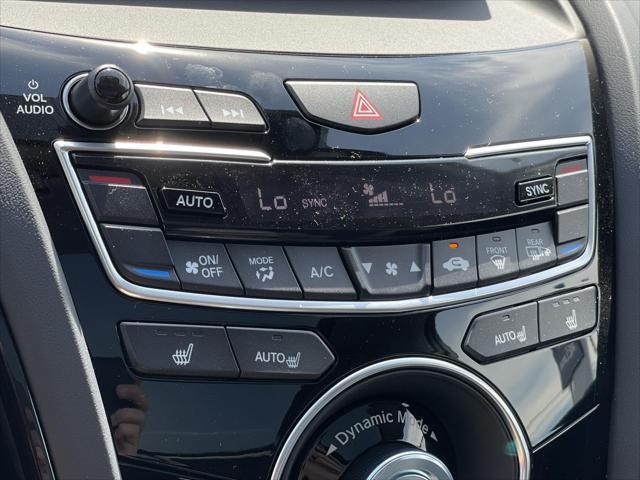 Photo of 2025 Solar Silver Metallic Acura RDX