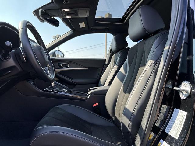 Photo of 2023 Majestic Black Pearl Acura Integra