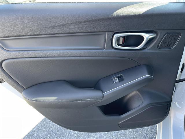 Photo of 2025 Platinum White Pearl Acura Integra