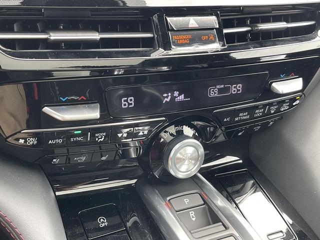 Photo of 2026 DOUBLE APEX BLUE PEARL Acura MDX