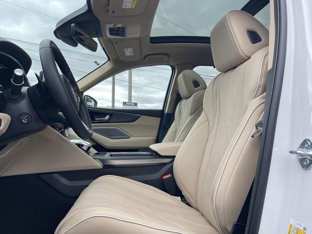 Photo of 2025 Platinum White Pearl Acura MDX