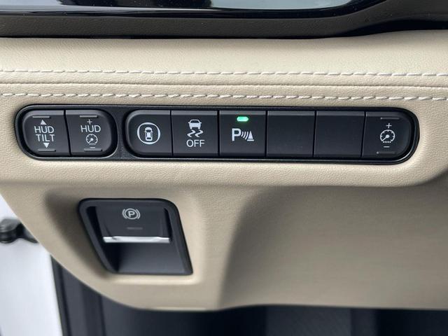Photo of 2025 Platinum White Pearl Acura MDX
