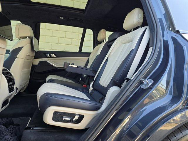 Photo of 2019 Arctic Gray Metallic BMW X7