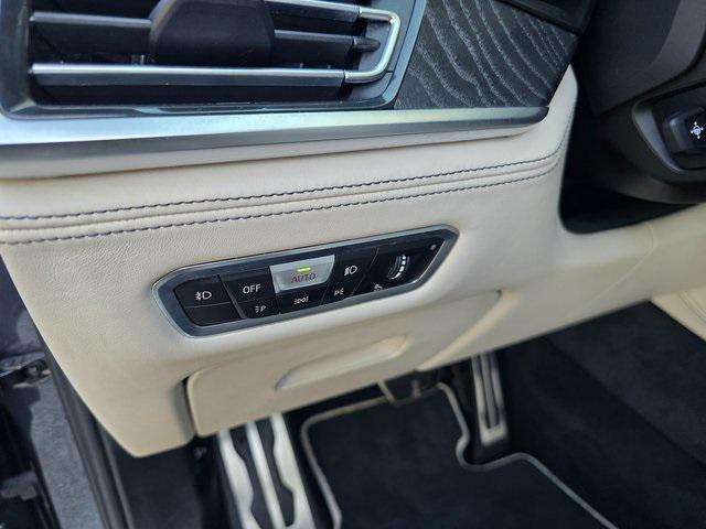 Photo of 2019 Arctic Gray Metallic BMW X7
