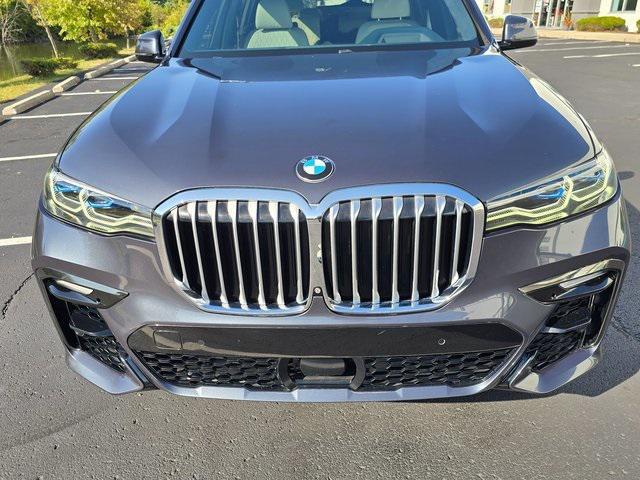 Photo of 2019 Arctic Gray Metallic BMW X7