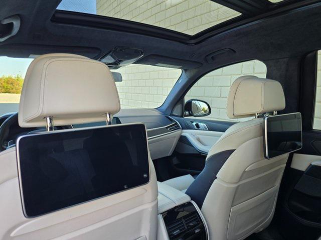 Photo of 2019 Arctic Gray Metallic BMW X7