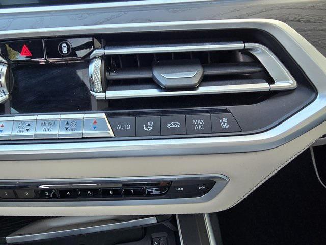 Photo of 2019 Arctic Gray Metallic BMW X7