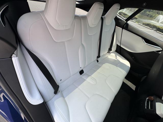 Photo of 2017 Deep Blue Metallic Tesla Model S