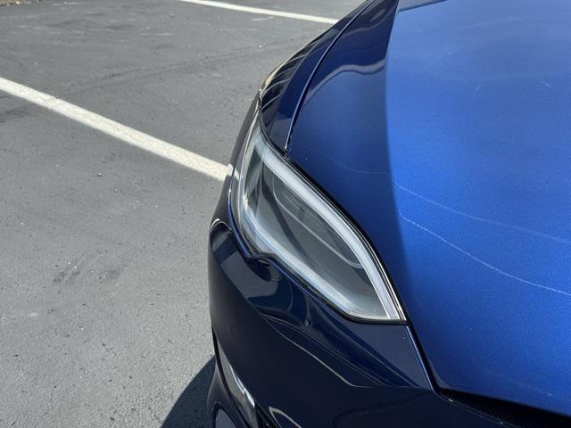 Photo of 2017 Deep Blue Metallic Tesla Model S
