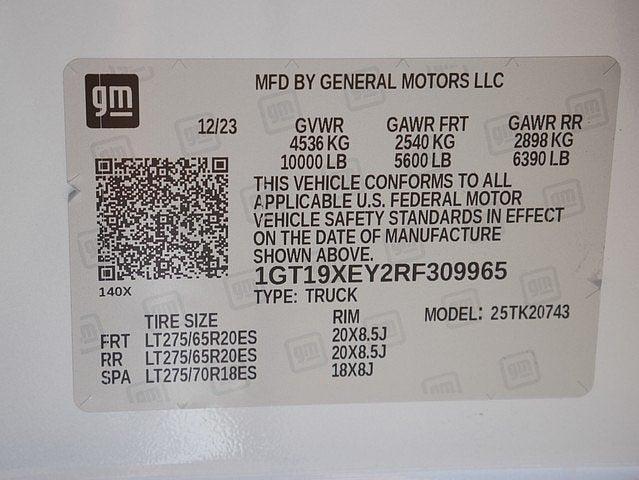 Photo of 2024 White Frost Tricoat GMC Sierra 2500