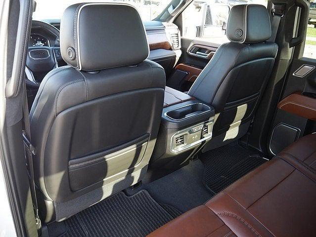 Photo of 2024 White Frost Tricoat GMC Sierra 2500