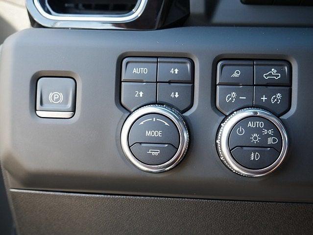 Photo of 2024 White Frost Tricoat GMC Sierra 2500