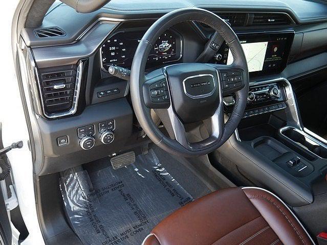 Photo of 2024 White Frost Tricoat GMC Sierra 2500