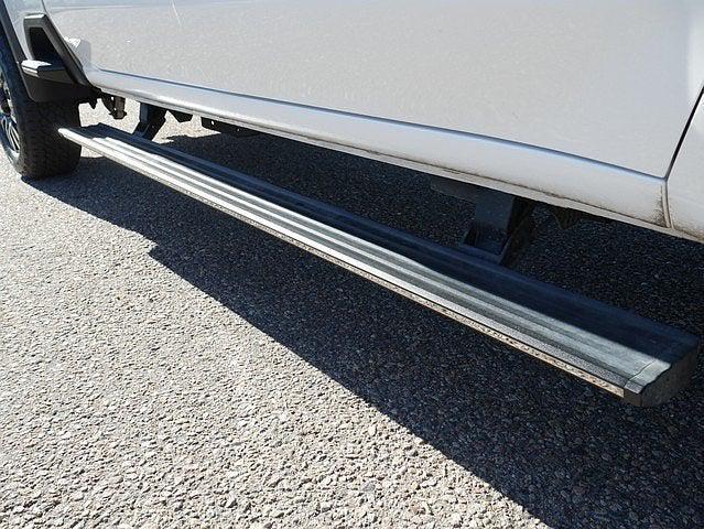 Photo of 2024 White Frost Tricoat GMC Sierra 2500