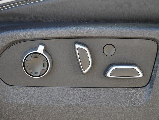 Photo of 2024 White Frost Tricoat GMC Sierra 2500