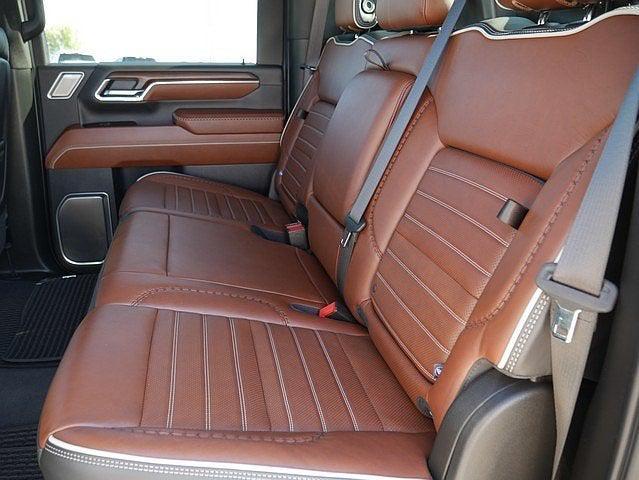 Photo of 2024 White Frost Tricoat GMC Sierra 2500
