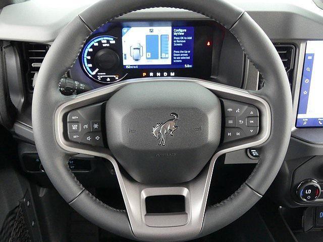 Photo of 2024 Azure Gray Metallic Tri-Coat Ford Bronco