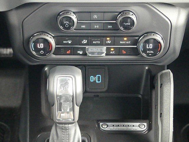 Photo of 2024 Azure Gray Metallic Tri-Coat Ford Bronco