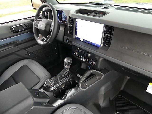 Photo of 2024 Azure Gray Metallic Tri-Coat Ford Bronco