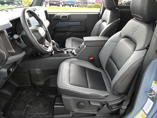 Photo of 2024 Azure Gray Metallic Tri-Coat Ford Bronco