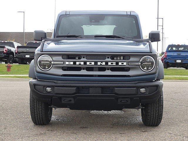 Photo of 2024 Azure Gray Metallic Tri-Coat Ford Bronco