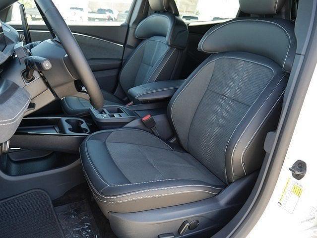 Photo of 2025 Star White Metallic Tri-Coat Ford Mustang Mach-E