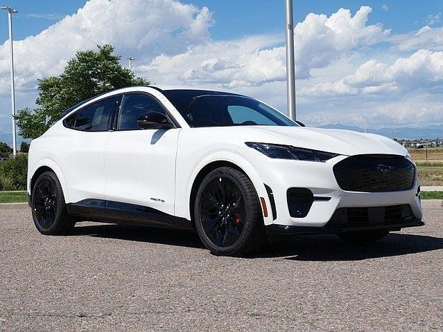 Photo of 2025 Star White Metallic Tri-Coat Ford Mustang Mach-E