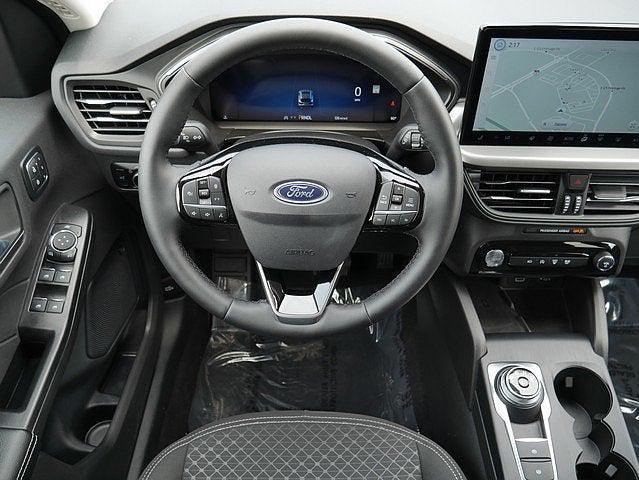 Photo of 2024 Agate Black Metallic Ford Escape