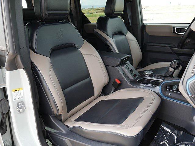 Photo of 2024 Cactus Gray Ford Bronco