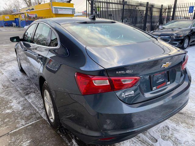 Photo of 2019 Gray Chevrolet Malibu