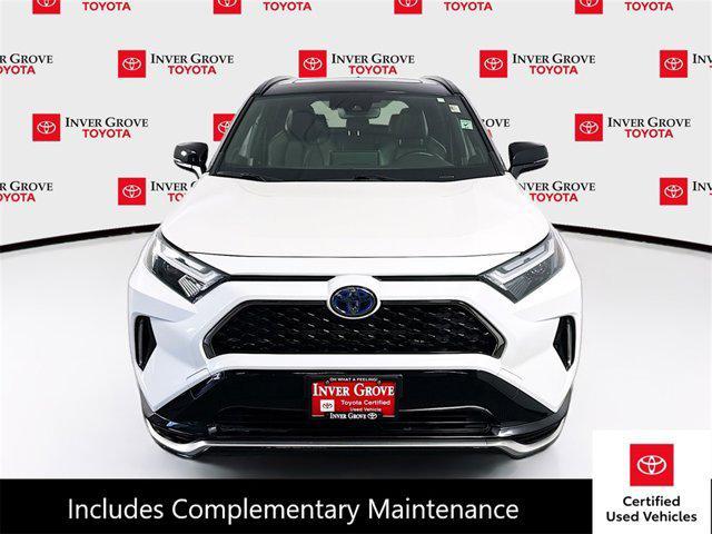 Photo of 2022 Blizzard Pearl/Midnight Black Metallic Toyota RAV4 Prime