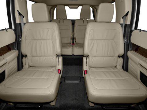 Photo of 2016 White Platinum Metallic Tri-Coat Ford Flex