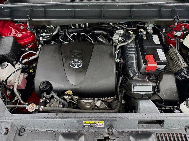 Photo of 2021 Ruby Flare Pearl Toyota Highlander