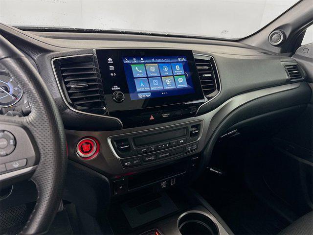 Photo of 2023 Crystal Black Pearl Honda Passport