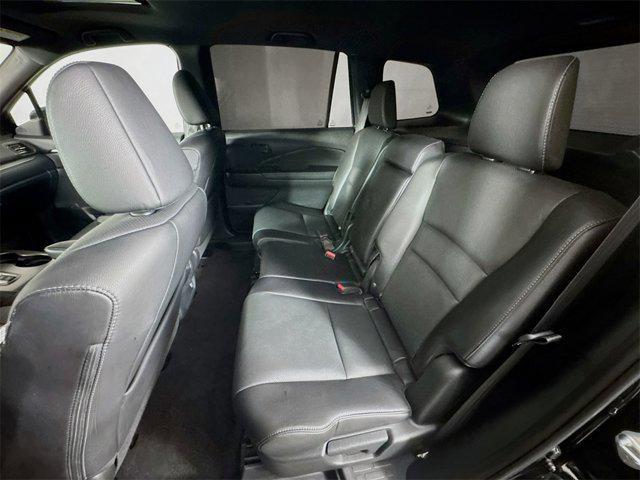 Photo of 2023 Crystal Black Pearl Honda Passport