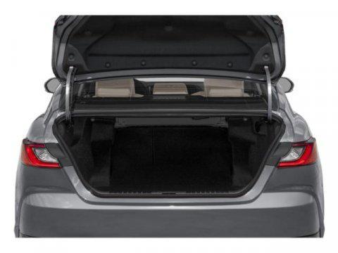 Photo of 2025 Pearl Toyota Camry