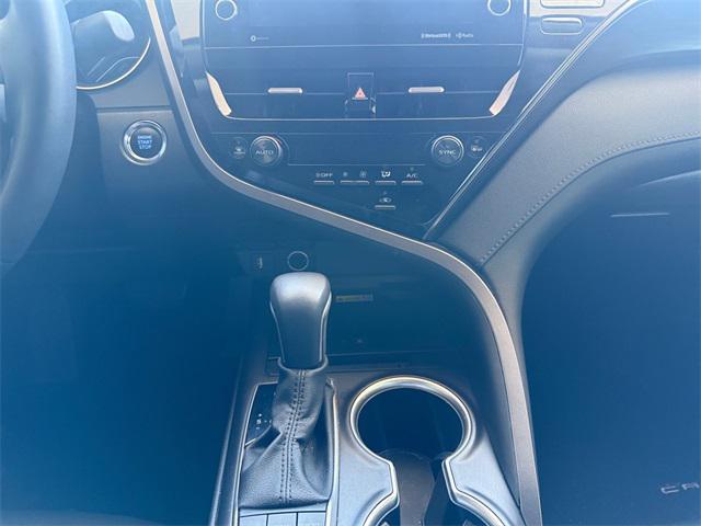 Photo of 2023 Midnight Black Metallic Toyota Camry