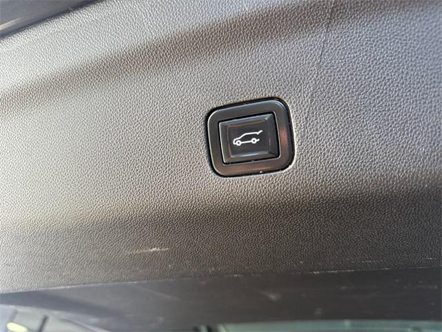 Photo of 2022 Black Chevrolet Tahoe
