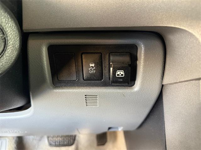 Photo of 2011 Black Toyota Tundra