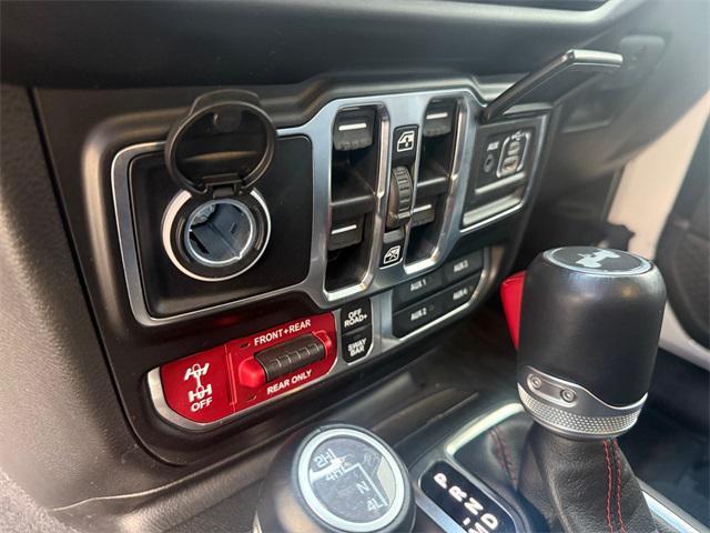 Photo of 2021 Bright White Clearcoat Jeep Wrangler Unlimited