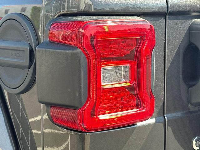 Photo of 2020 Granite Crystal Metallic Clearcoat Jeep Wrangler Unlimited