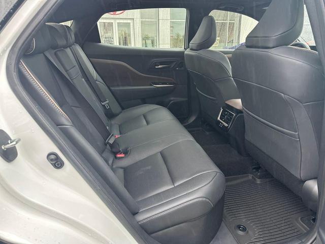 Photo of 2024 Oxygen White Toyota Crown