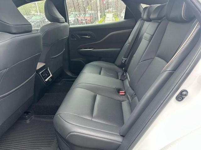 Photo of 2024 Oxygen White Toyota Crown