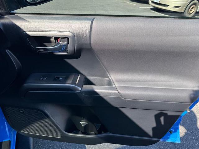 Photo of 2019 Voodoo Blue Toyota Tacoma