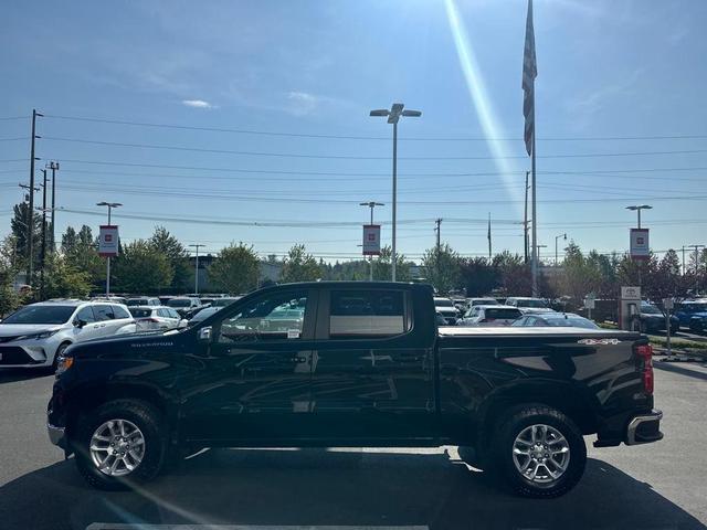 Photo of 2022 Black Chevrolet Silverado 1500