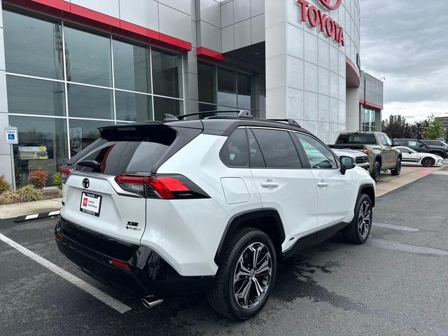 Photo of 2025 Wind Chill Pearl/Midnight Black Metallic Toyota RAV4 Hybrid