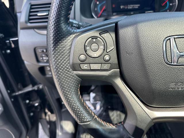 Photo of 2022 Crystal Black Pearl Honda Pilot