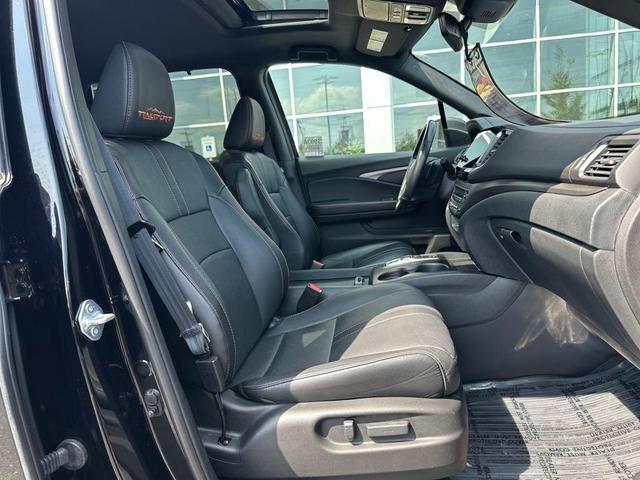 Photo of 2022 Crystal Black Pearl Honda Pilot